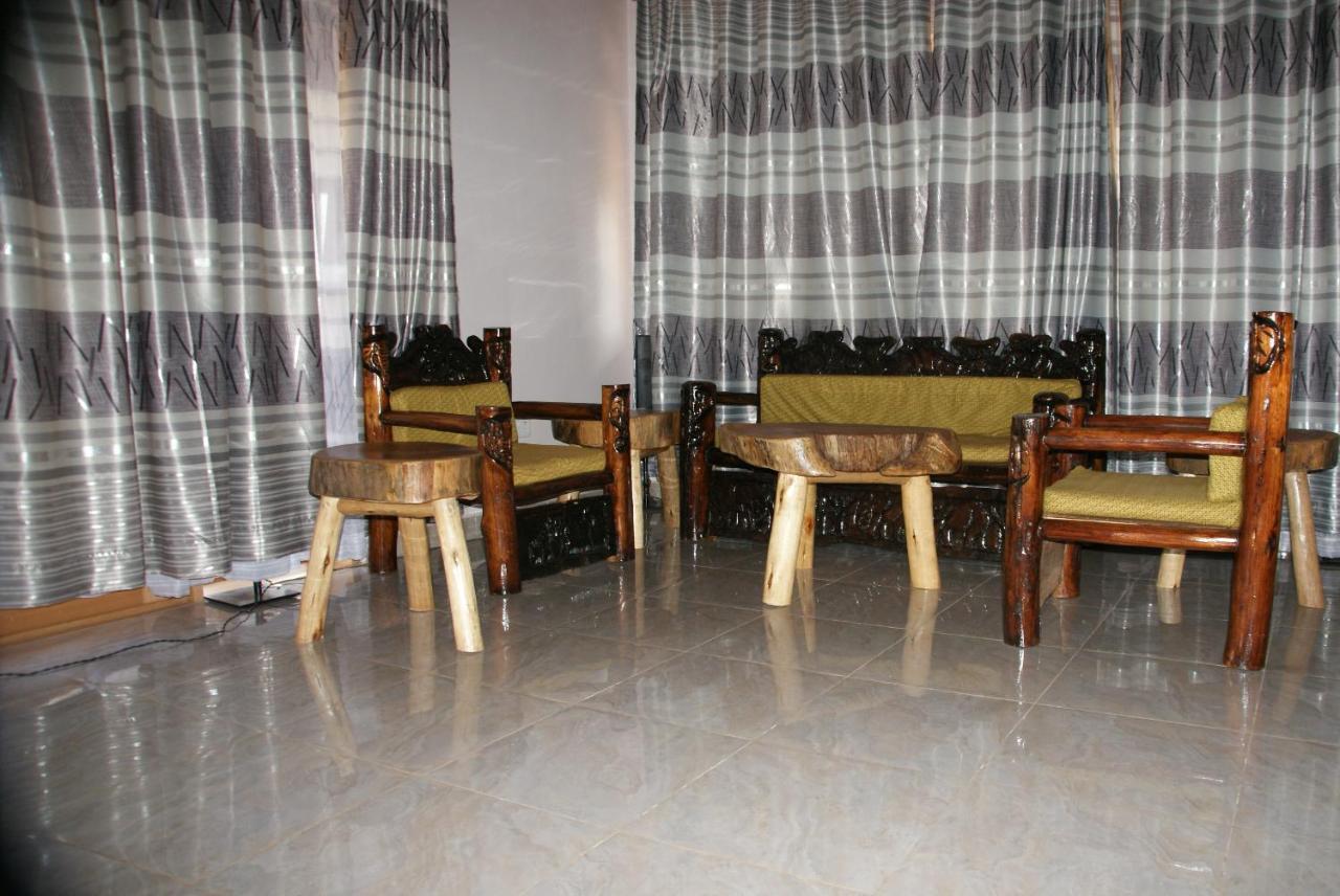 Baker'S Fort Hotel Gulu Exterior foto