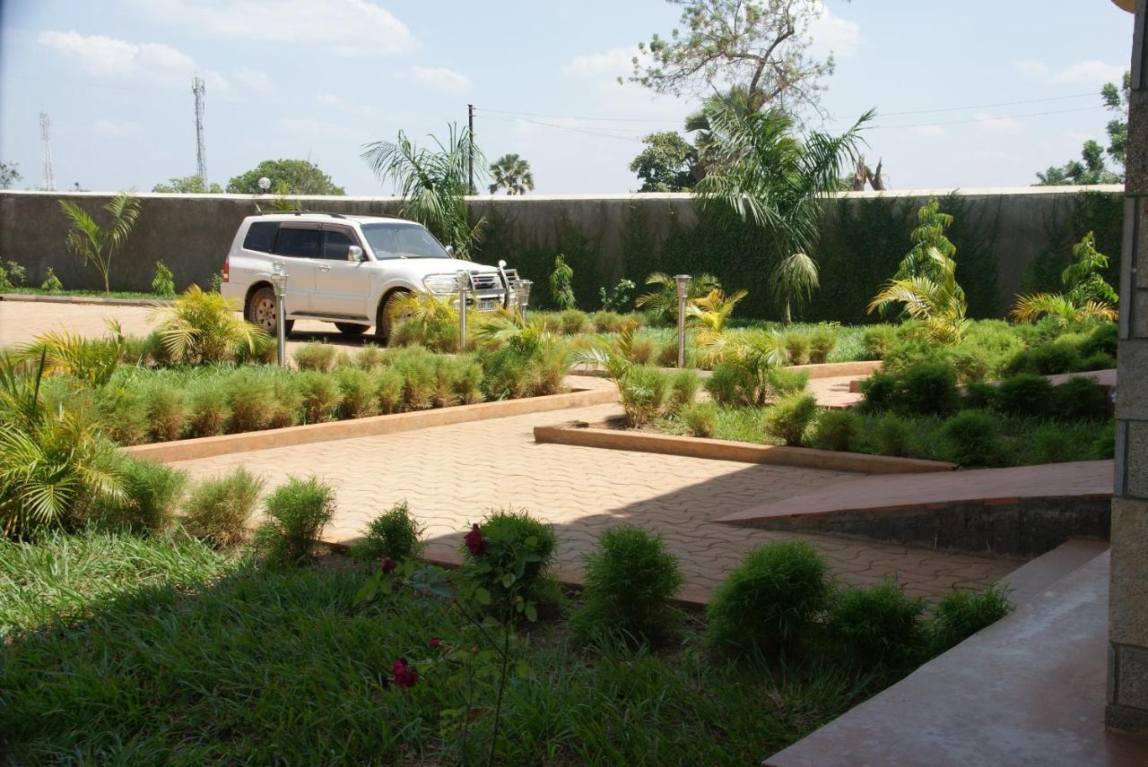 Baker'S Fort Hotel Gulu Exterior foto
